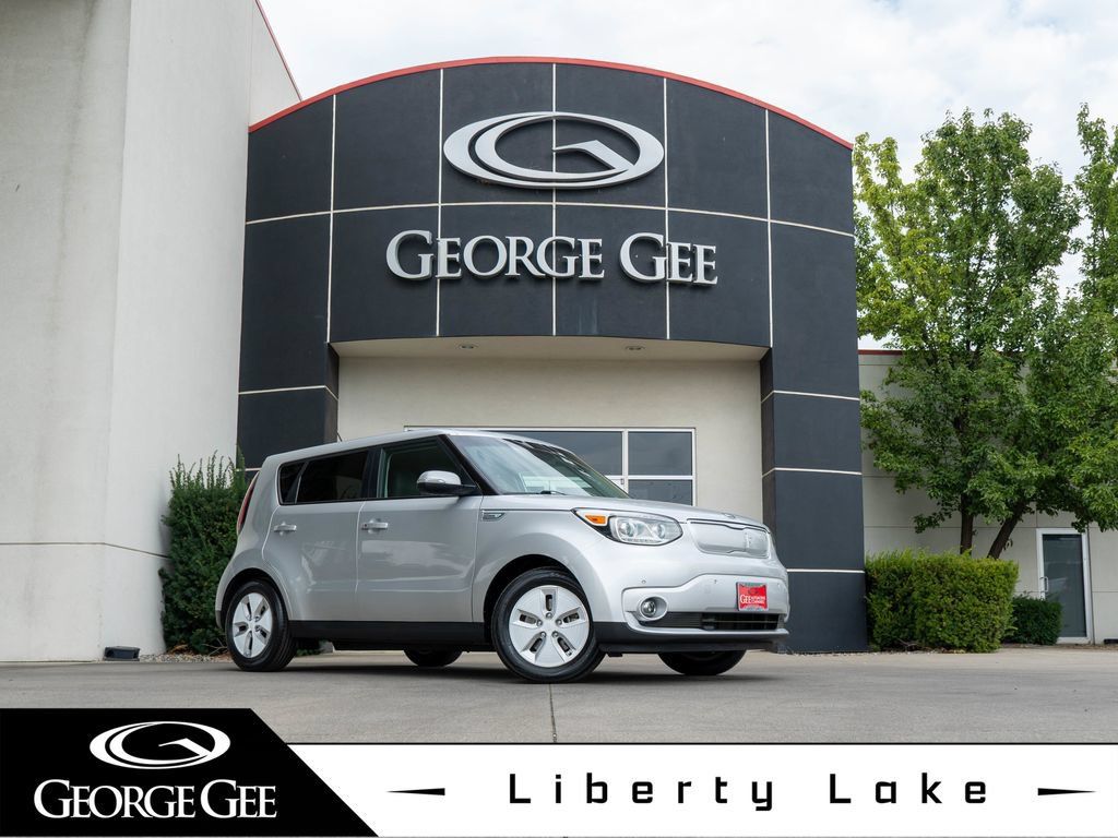 Used 2016 Kia Soul EV + FWD image 1