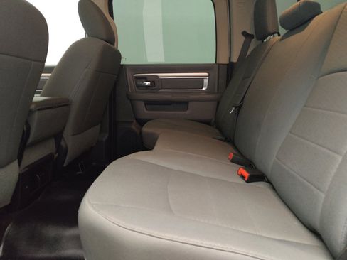 Used 2017 RAM 1500 Classic SLT AWD/4WD image 18