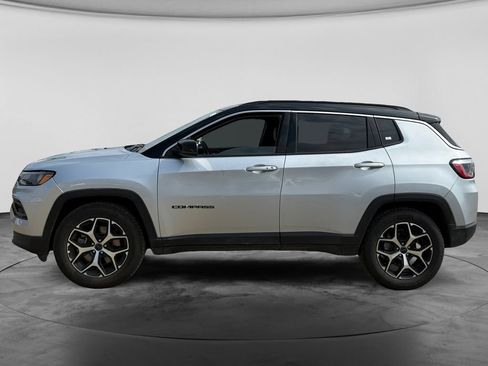 Used 2025 Jeep Compass Limited AWD/4WD image 5