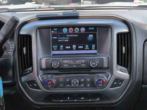 Used 2018 Chevrolet Silverado 1500 LTZ RWD image 17