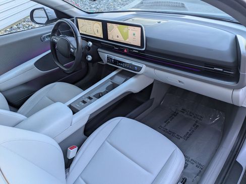 Used 2023 Hyundai Ioniq 6 SEL image 33