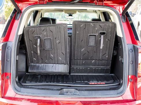 Used 2022 GMC Acadia Denali w/ Denali Ultimate Package image 23