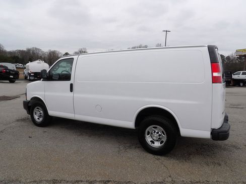 Used 2020 Chevrolet Express 2500 w/ Safety Package image 4