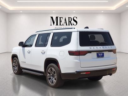 Used 2024 Jeep Wagoneer Series II w/ Flexible Seating Group