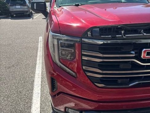 Used 2022 GMC Sierra 1500 AT4 w/ AT4 Premium Package AWD/4WD image 6