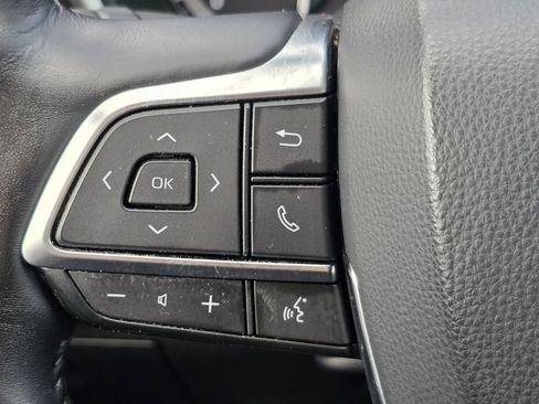 Used 2021 Toyota Highlander Platinum AWD/4WD image 17