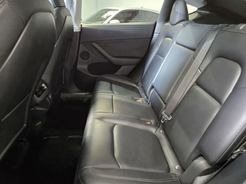 Used 2023 Tesla Model Y Long Range image 12