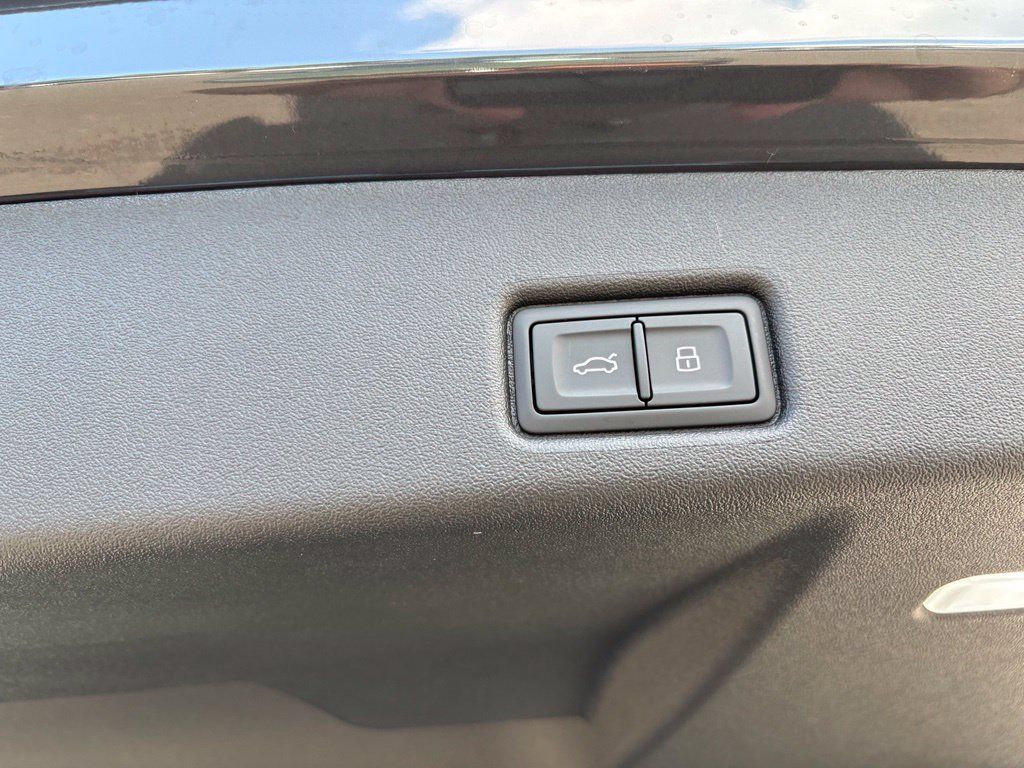 New 2026 Audi Q5 Premium AWD/4WD image 21