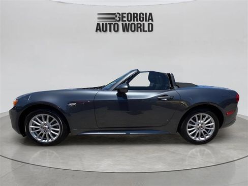 Used 2017 FIAT 124 Spider Classica RWD image 8