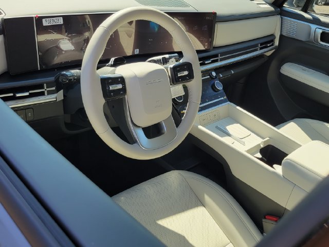 Used 2026 Hyundai Santa Fe SEL FWD image 5