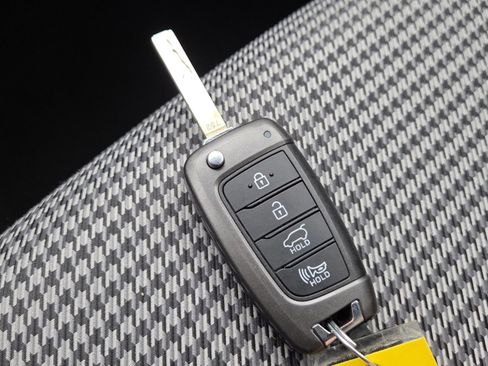 Used 2019 Hyundai Kona SE w/ Cargo Package image 31