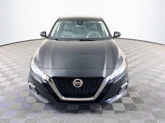 Used 2021 Nissan Altima 2.5 SR FWD video 2