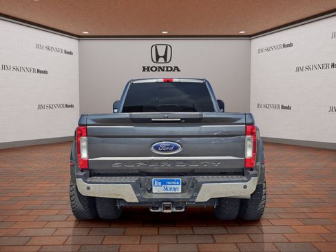 Used 2019 Ford F350 Lariat w/ Lariat Ultimate Package AWD/4WD image 12