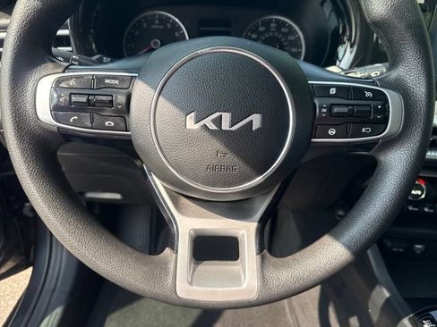 Used 2023 Kia K5 LXS FWD image 17