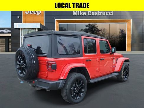 Certified 2022 Jeep Wrangler Unlimited Sahara w/ Cold Weather Group image 4