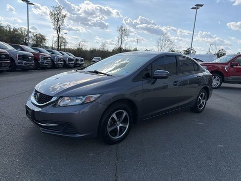 Used 2015 Honda Civic SE image 7