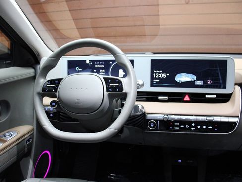 Used 2024 Hyundai Ioniq 5 Limited image 29