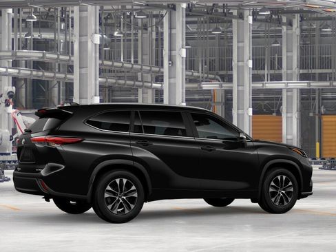 New 2026 Toyota Highlander XLE AWD/4WD image 11