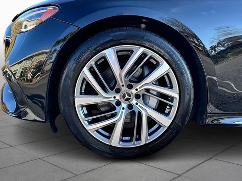 Used 2024 Mercedes-Benz E 350 4MATIC Sedan image 11