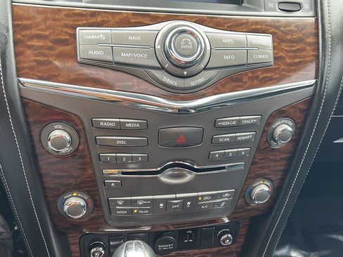 Used 2019 Nissan Armada Platinum w/ Interior Lighting Package image 20