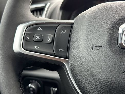 New 2026 RAM 1500 4x4 Crew Cab image 28
