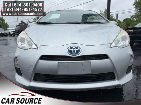 Used 2014 Toyota Prius C One FWD image 2