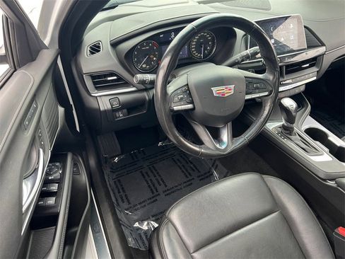 Used 2021 Cadillac CT4 Premium Luxury image 7