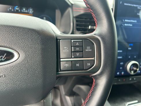 Used 2023 Ford Expedition Limited image 19