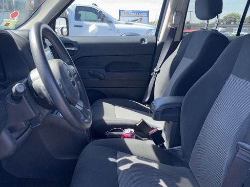 Used 2014 Jeep Patriot Sport FWD image 13