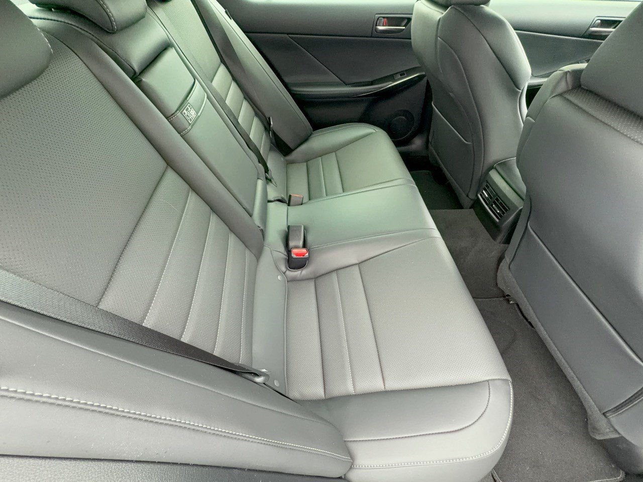 Used 2025 Lexus IS 350 F Sport w/ Navigation Package RWD image 29