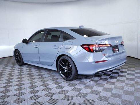 Used 2025 Honda Civic Sport image 4