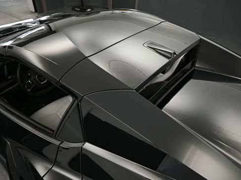 Used 2026 Chevrolet Corvette Stingray Convertible w/ 1LT image 39