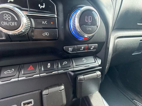 Used 2021 GMC Sierra 1500 AT4 w/ AT4 Value Package AWD/4WD image 19