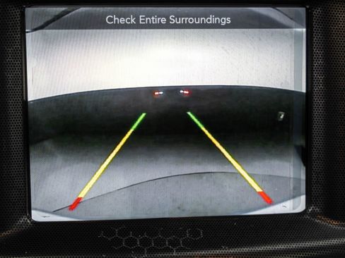 Used 2015 Dodge Charger SXT image 27