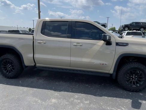 Used 2023 GMC Sierra 1500 AT4X AWD/4WD image 3