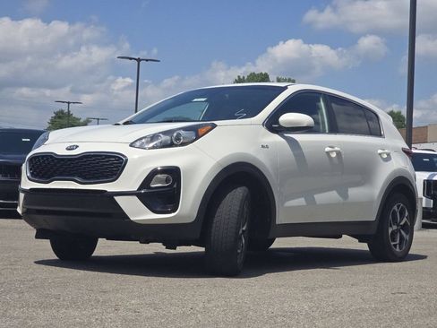 Used 2020 Kia Sportage LX AWD/4WD image 9