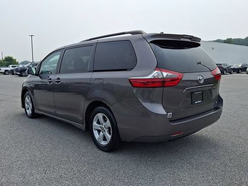Certified 2020 Toyota Sienna LE FWD image 4