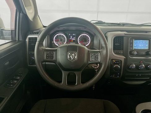Used 2018 RAM 1500 Express w/ Express Value Package image 21