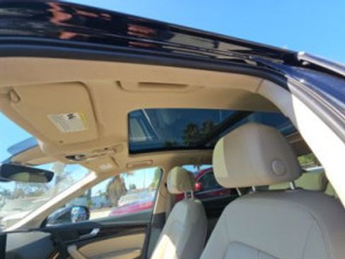 Used 2018 Audi Q5 2.0T Premium Plus w/ Premium Plus Package AWD/4WD image 9