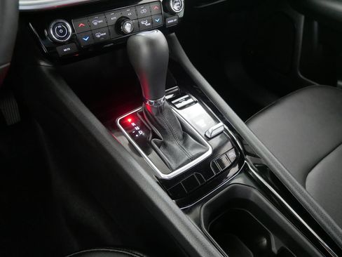 Used 2024 Jeep Compass Limited image 24