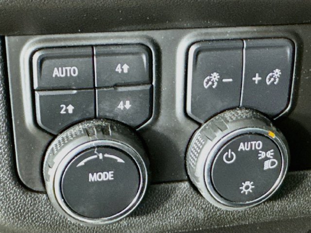 Used 2023 Chevrolet Tahoe Z71 AWD/4WD image 14