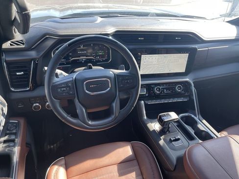 Used 2023 GMC Sierra 1500 Denali Ultimate image 7