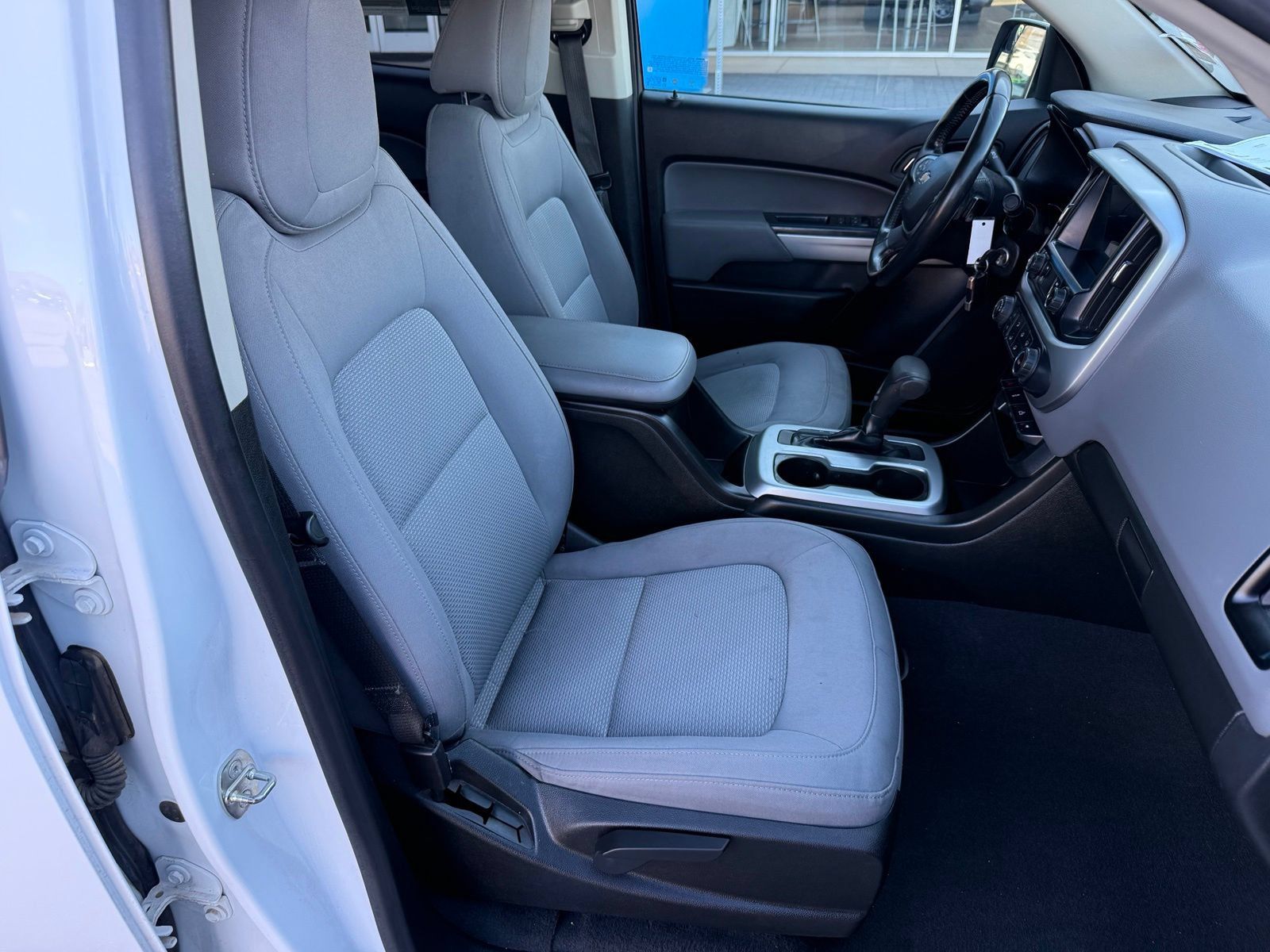 Used 2020 Chevrolet Colorado LT AWD/4WD image 28