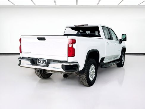 Used 2023 Chevrolet Silverado 2500 LT w/ Convenience Package image 4