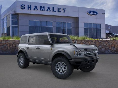 New 2025 Ford Bronco Badlands image 7