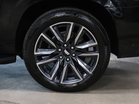 Used 2022 Cadillac Escalade ESV Sport w/ Touring Package image 31