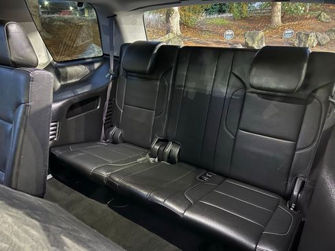 Used 2017 GMC Yukon SLT image 24