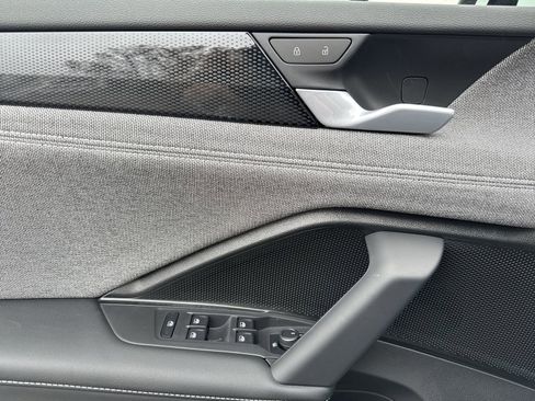 New 2026 Volkswagen Tiguan S image 14