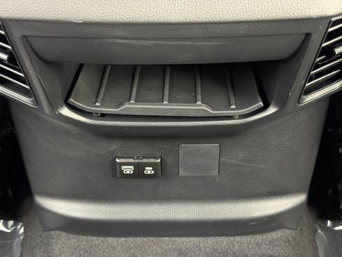 Used 2025 Toyota Tundra Limited w/ TRD Off-Road Package image 32