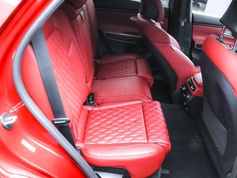 Used 2023 Genesis GV70 3.5T Sport w/ Sport Prestige Package image 34